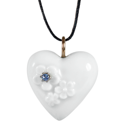 Pendant Heart with relief forget-me-not and Tansanit, white, 2,5 x 2,1 cm