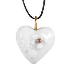 Pendant Heart with blossom relief and pink saphire, white, 2,5 x 2,1 cm