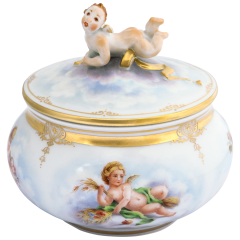 "Angel of the Four Seasons" box with cherub, H 13 cm
