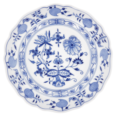 Starter- and Dessert Plate, Shape "New Cutout", Blue Onion, white rim, Ø 18 cm