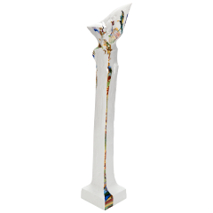 "Wing with Triangular Tip" spatial sign, H 59 cm