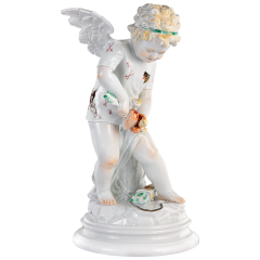 Cupid with Shirt, jubilee of swords 1722-2022, H 29 cm