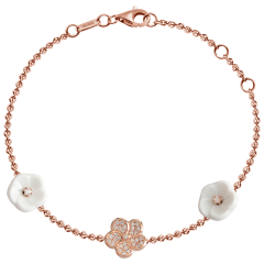 Bracelet Royal Blossom Pavé, 750 rose gold, 1 blossom pavé, 2 porcelain blossoms ,  33 brilliants 0,18 ct VS fw, length 19 cm