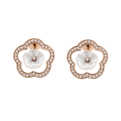 Ear studs Royal Blossom Frame, 750 rose gold, 2 porcelain blossoms S, 72 brilliant approx 0,70 carats, TW, VSI, full cut good