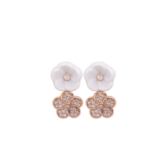 Ear studs Royal Blossom Pavé, 750 rose gold, 2 blossoms S pavé, 2 porcelain blossoms S,  with 64 brilliants, 0,316 ct, TW, VSI, f