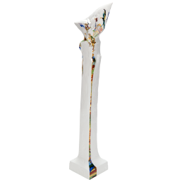 "Wing with Triangular Tip" spatial sign, H 59 cm