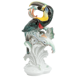 Toucan, Combination of inglaze and overglaze painting, H 47 cm