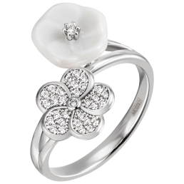 Ring Royla Blossom Pavé, 750 white gold, 52mm, 1 Blossom S pavé,  1 porcelain blossom S, 32 brilliants 0,158 ct, TW, VSI, full cut