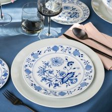 MEISSEN N°41 Blue Onion Dinner Plate MEISSEN N°41 Blue Onion Dinner Plate