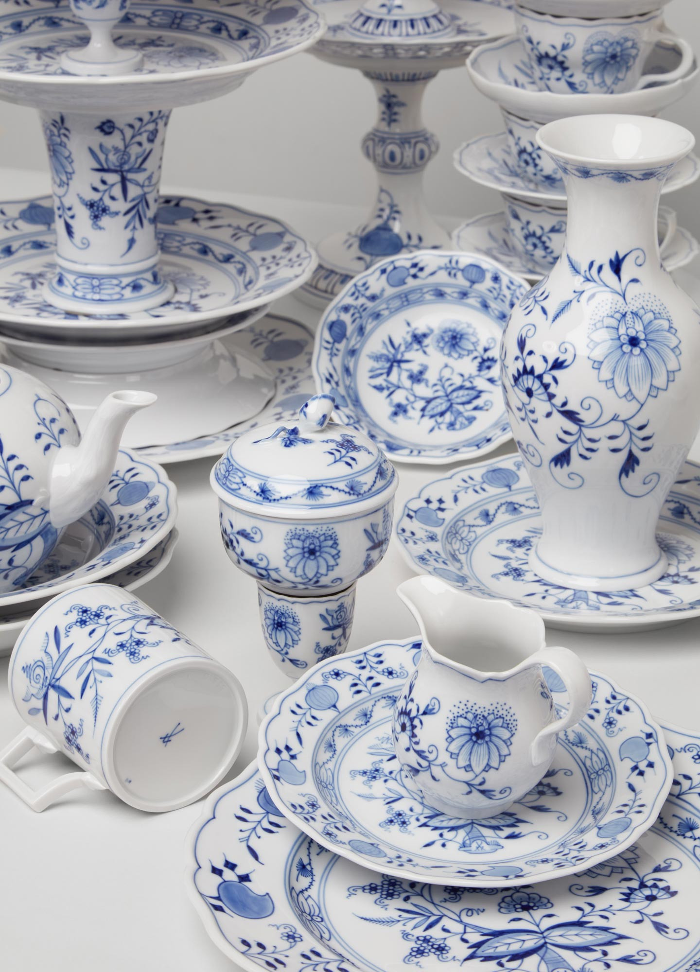 德国梅森（Meissen）蓝洋葱下午茶茶具21件套在线拍卖，德国梅森（Meissen）蓝洋葱下午茶茶具21件套价格、图片－雅昌得藏－在线拍